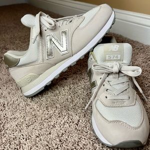 New Balance 574 in cream/neutral. Size 8.5. Gently used.